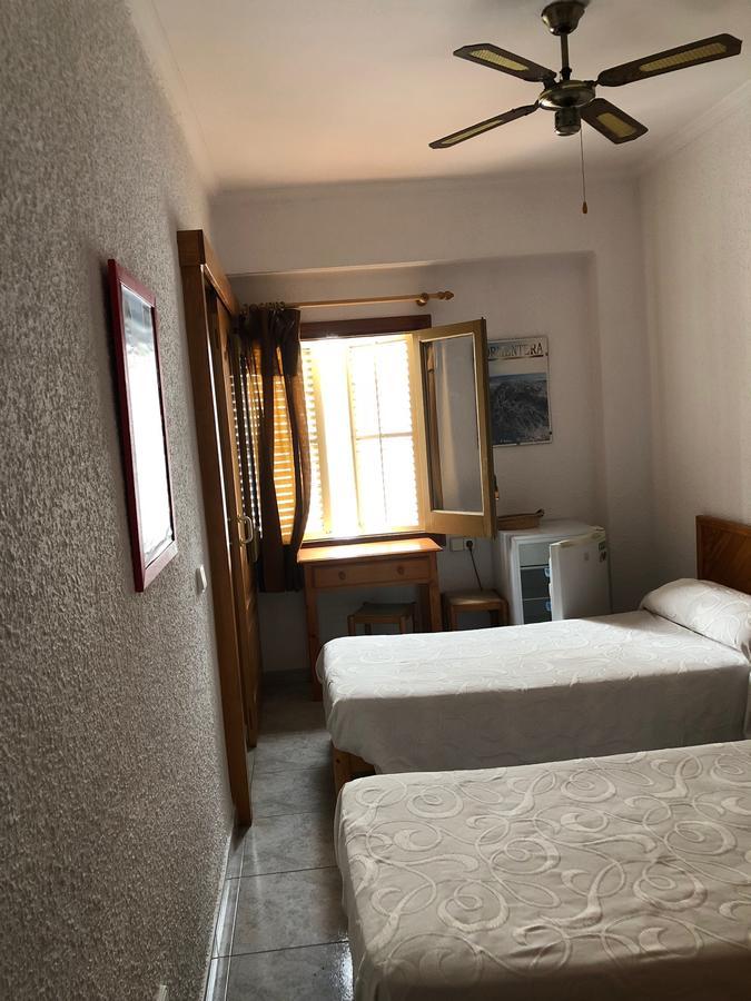Casa De Huespedes El Almendro Hotel Ibiza Town Luaran gambar