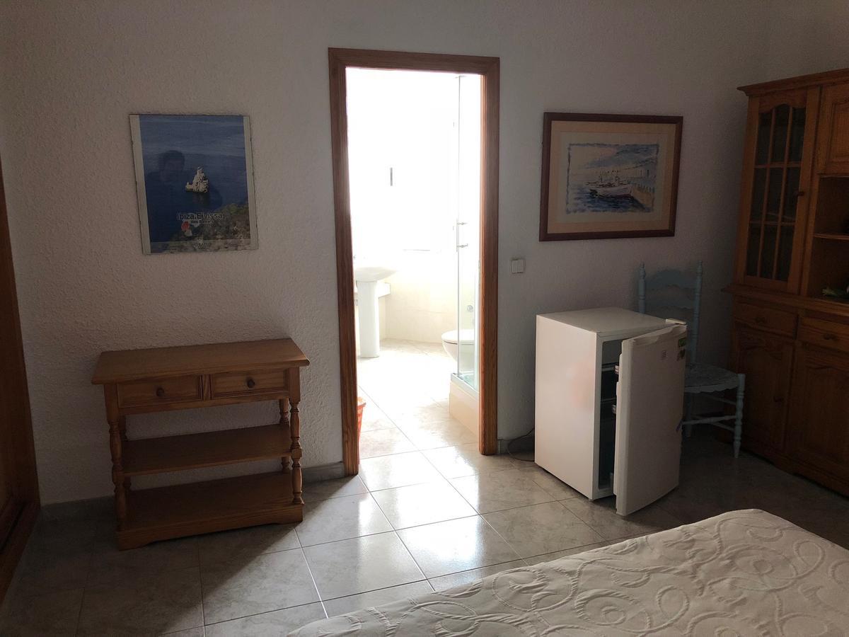 Casa De Huespedes El Almendro Hotel Ibiza Town Luaran gambar
